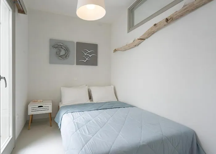 Ilios New 2bd House In Apartament *